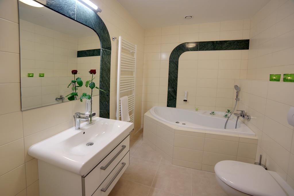 Parkhotel Forest Marianske Lazne Luaran gambar